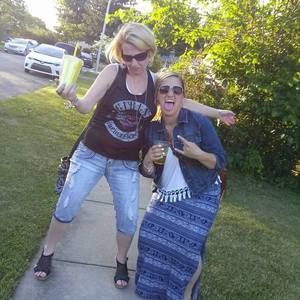 Meet your Posher, Danielle